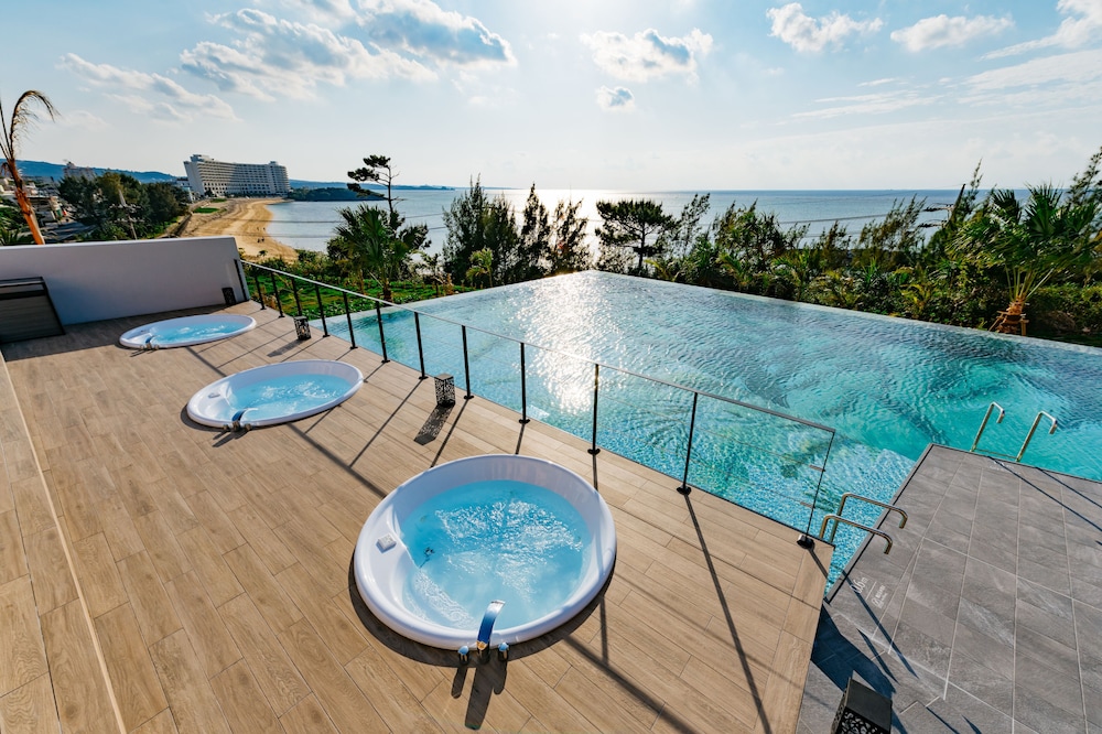 AQUASENSE Hotel & Resort 40/61