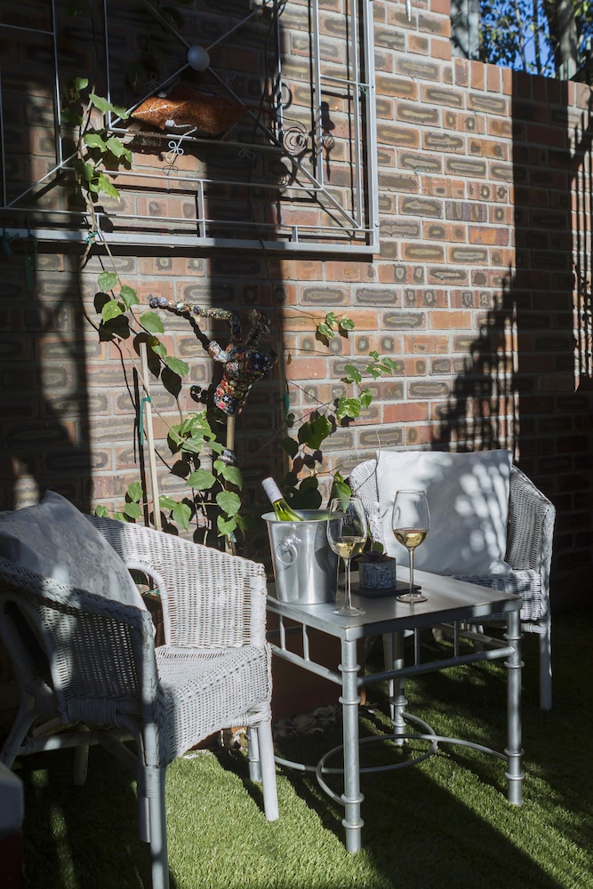 Chic Loft In The Heart Of Cape Town 10/29