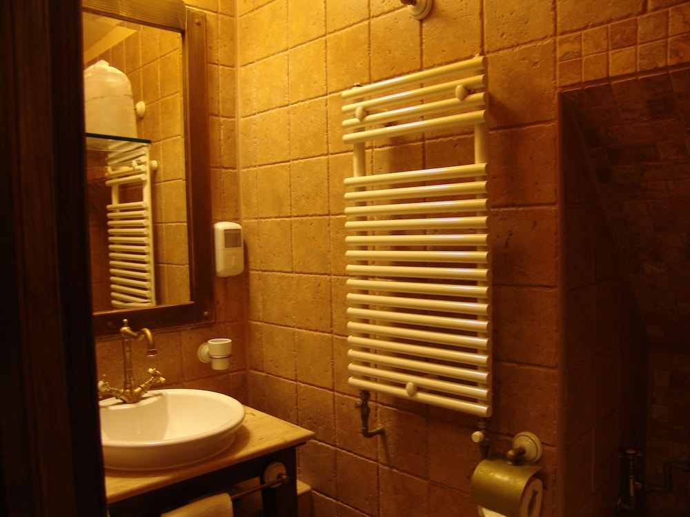 Bella Muzica Hotel 49/50