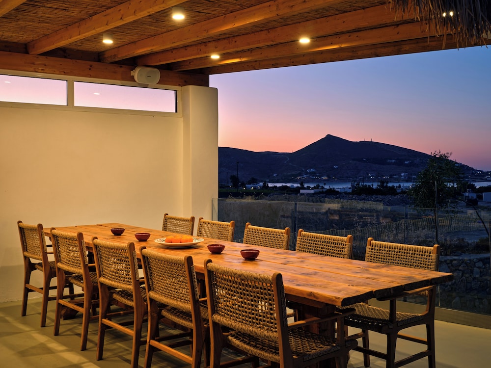 BLUE MARE VILLAS 36/48