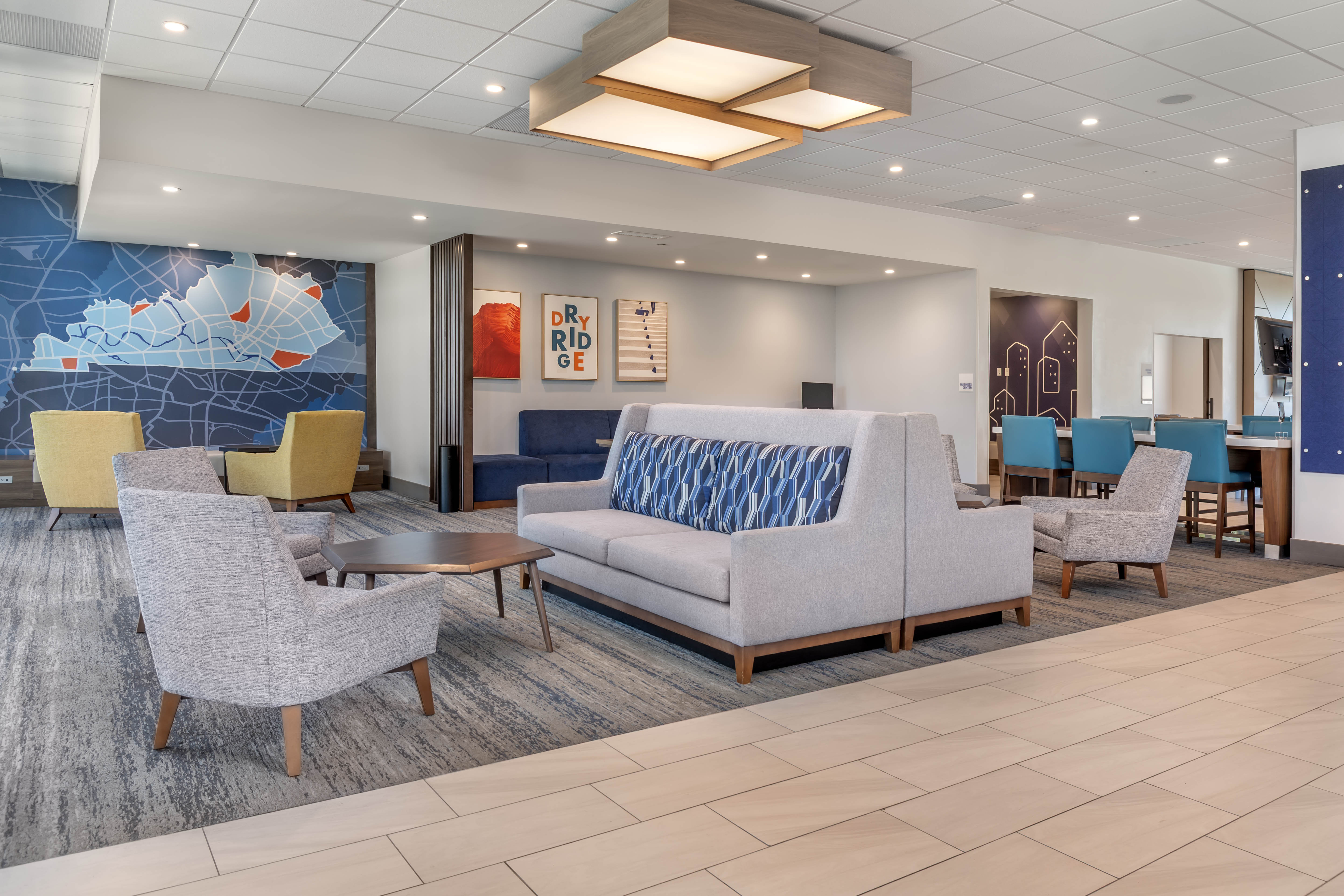 Holiday Inn Express and Suites Dry Ridge 43/63