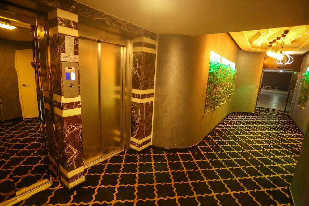Rhiss Hotels Maltepe 24/50