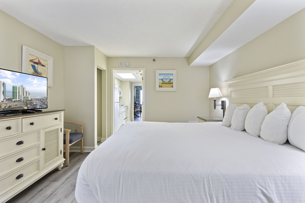 1 Bedroom, Magnolia, Classic, King Bed, Murphy Bed, Ocean View