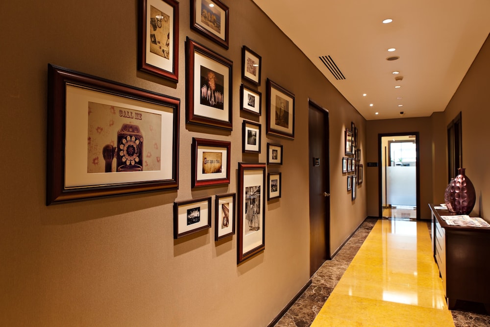 Joy Nostalg Hotel and Suites Manila 23/50