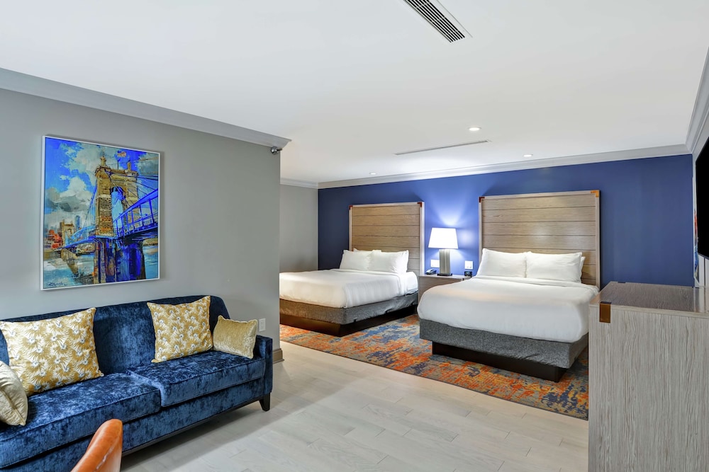 The Cincinnatian Hotel, Curio Collection by Hilton 16/49
