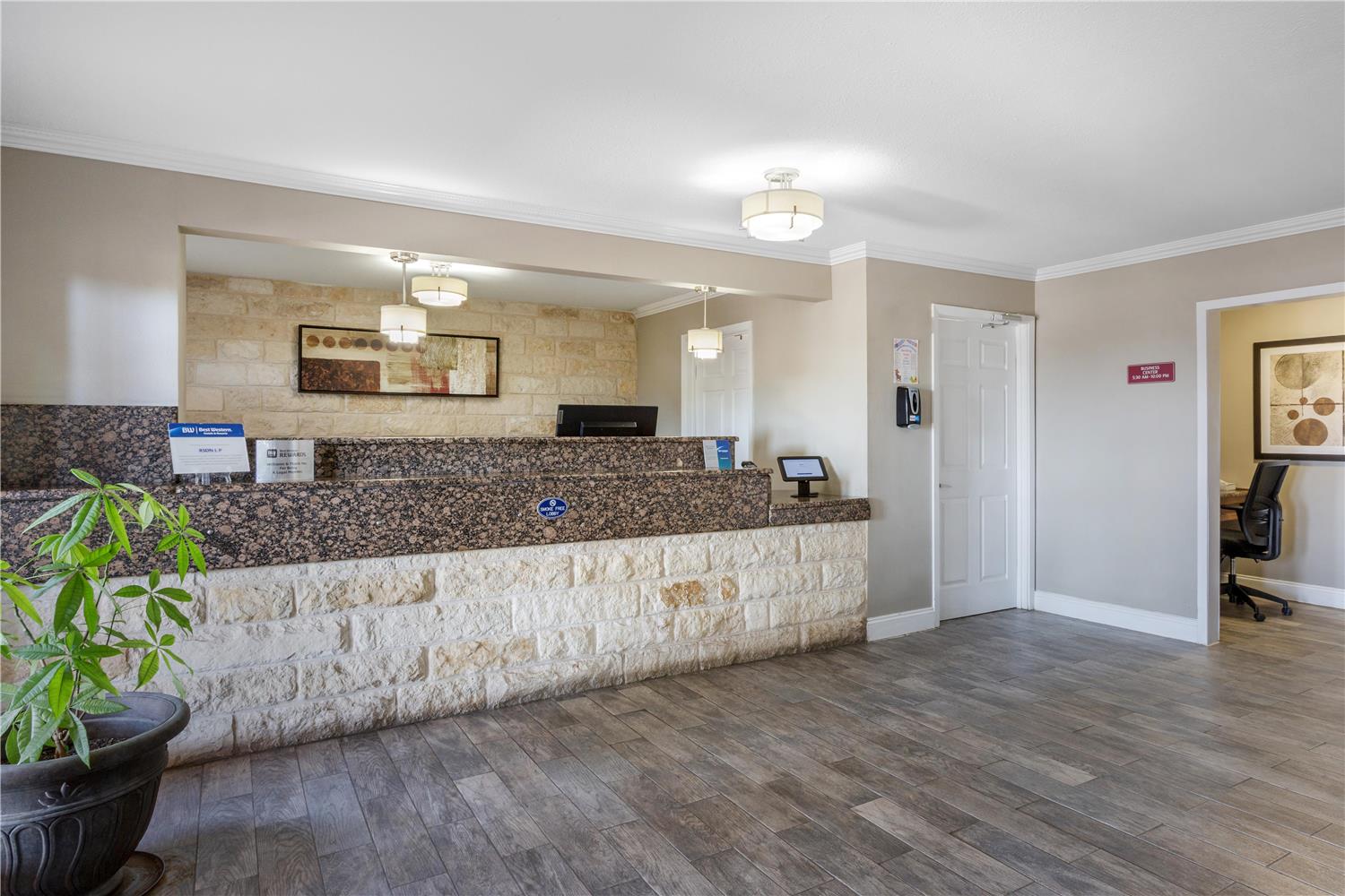 Best Western Brady Inn 5/26
