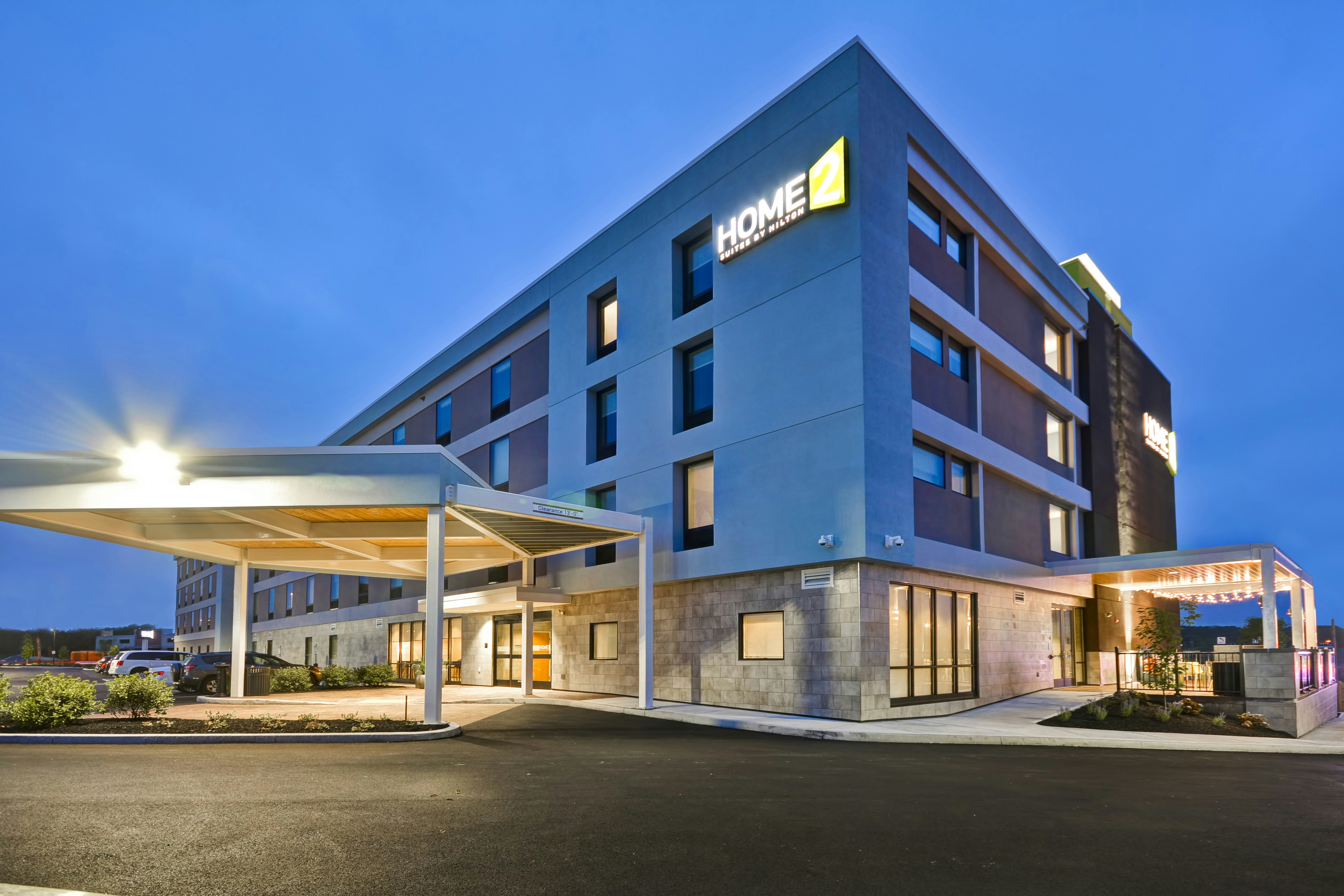 HOME2 SUITES BY HILTON PORTLAND AIRPORT 45/46