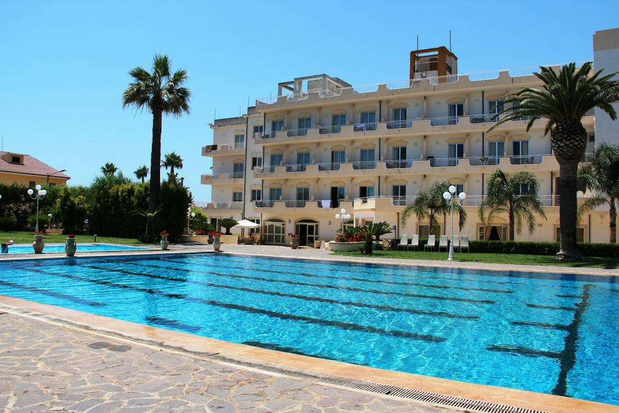 Club Hotel Kennedy 6/38