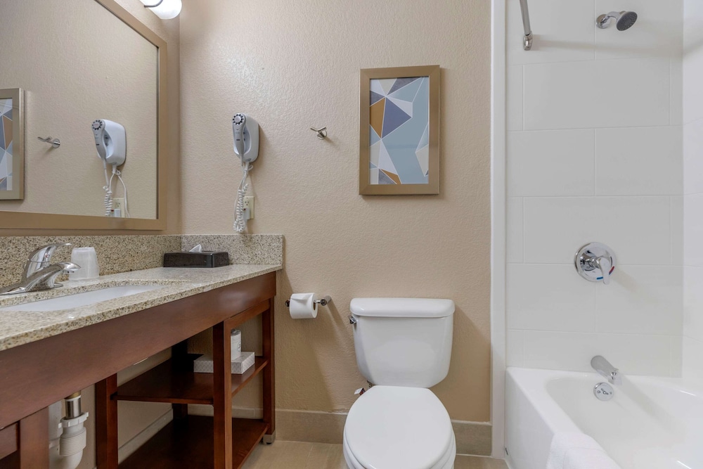 Comfort Inn and Suites Boulder 14/35