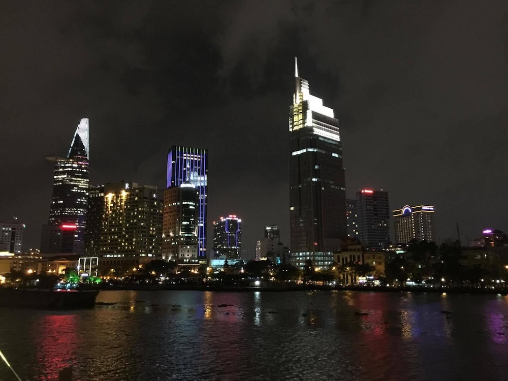 Thien Hai Hotel 49/51