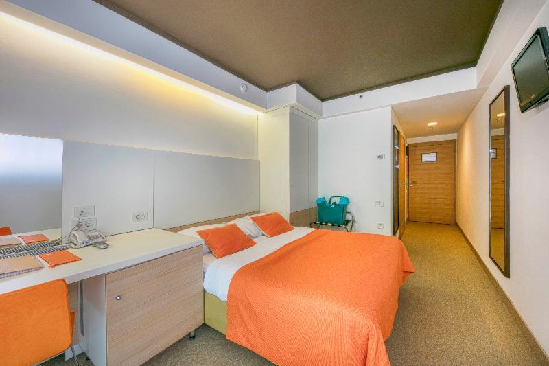 Standard, Double Bed, Park Side