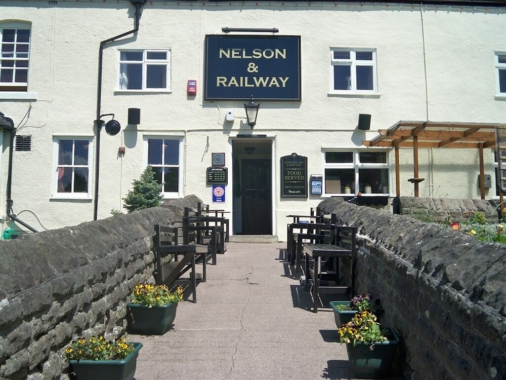 Nelson Railway Inn 13/16