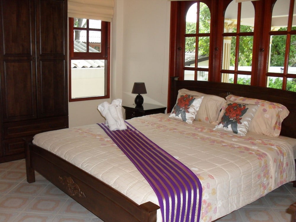 Majestic Villas Phuket 17/50