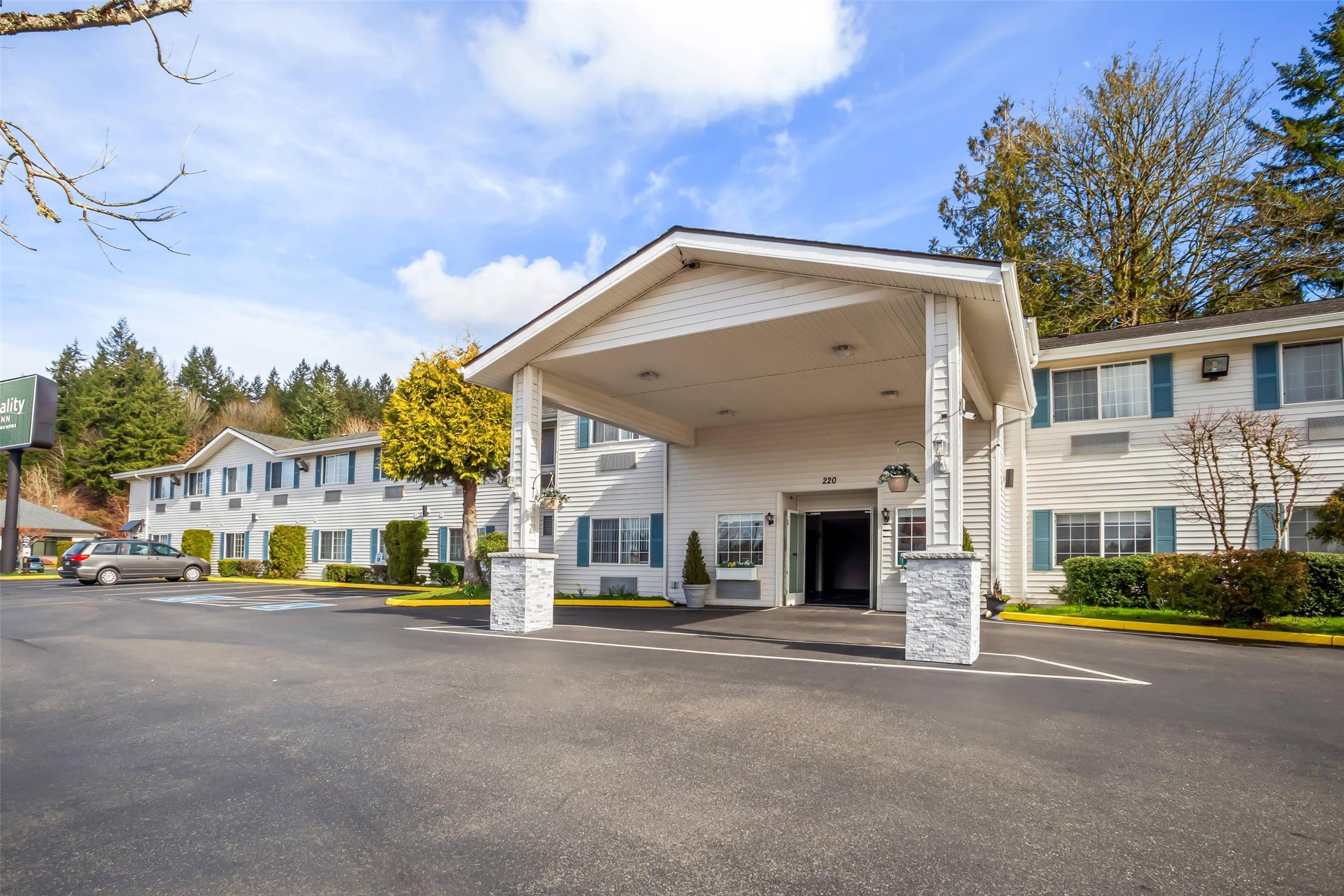 Quality Inn Port Orchard, WA 38/42