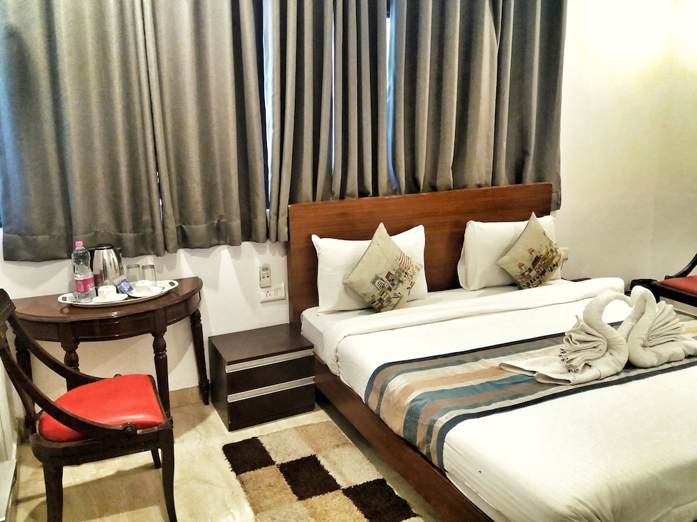 Hotel Delhi Aerocity 38/75