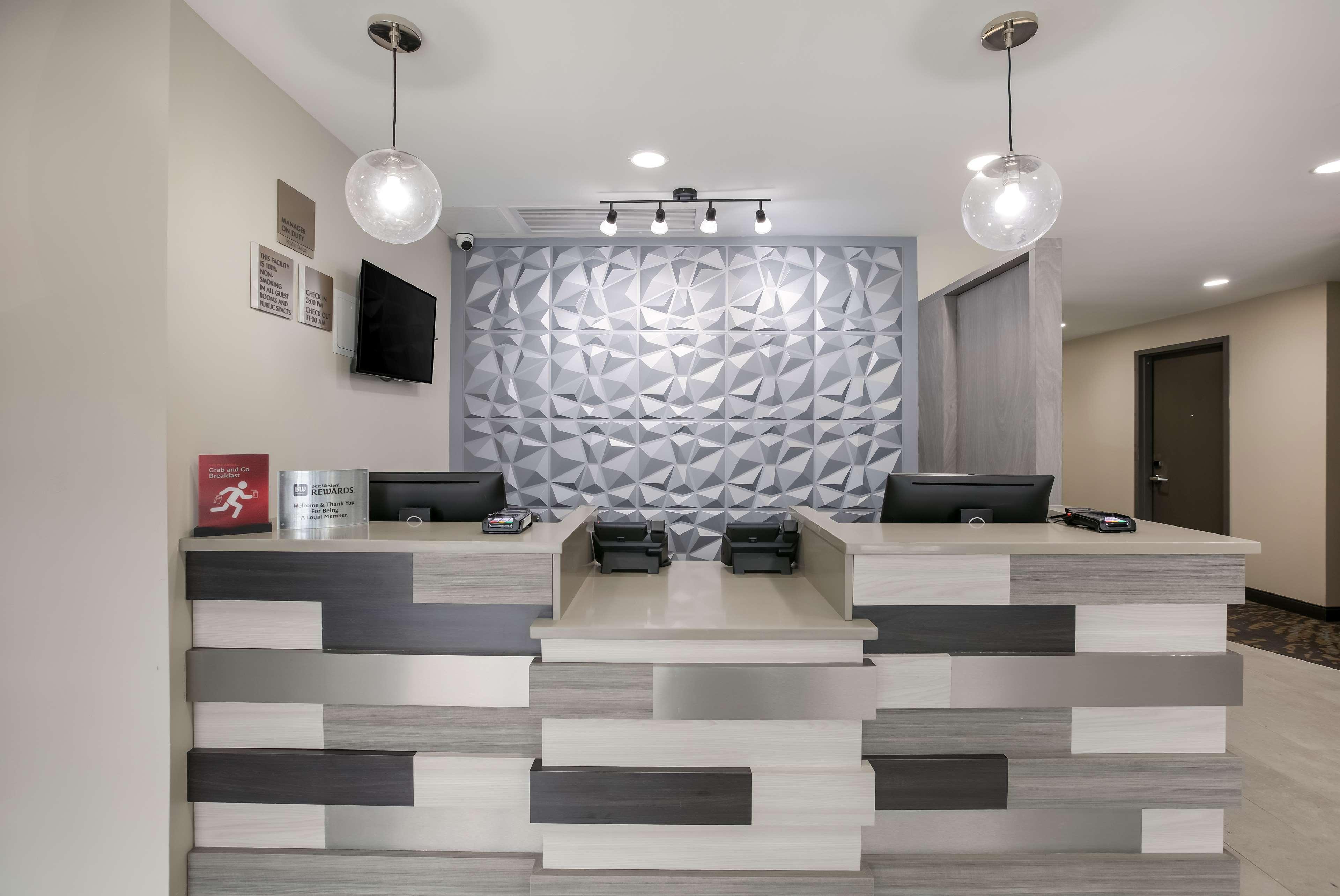 Executive Residency Bronx 7/36