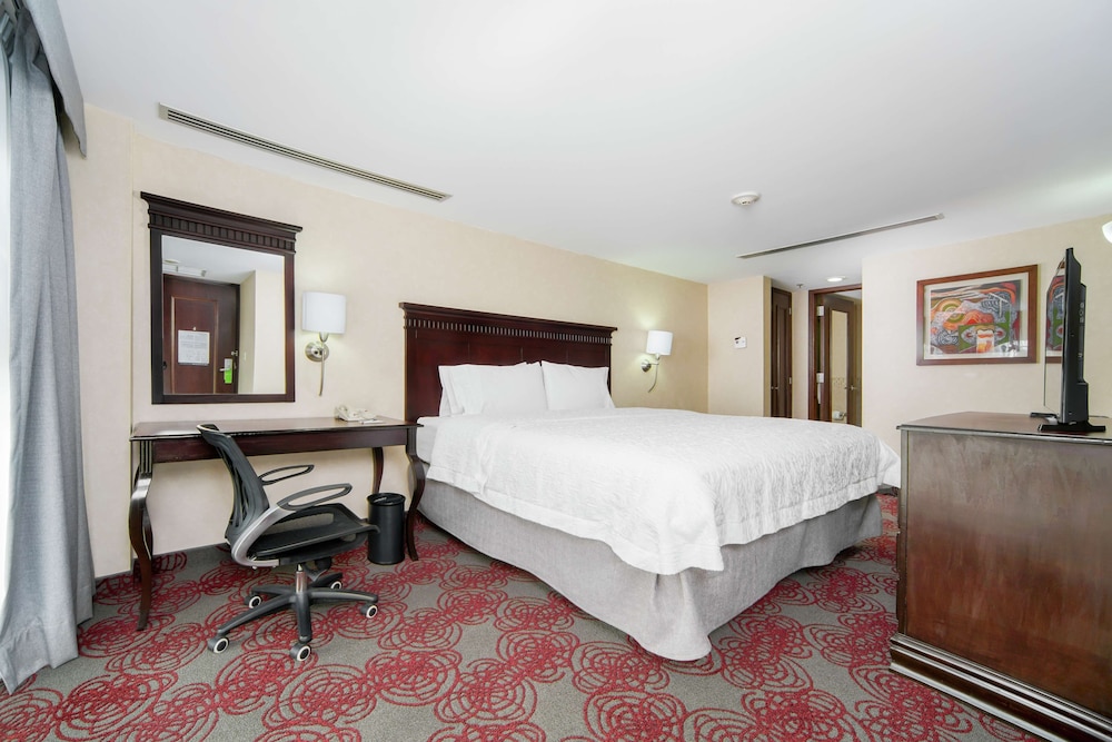 Hampton Inn & Suites Mexico City - Centro Historico 35/73