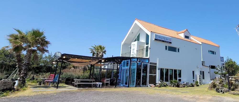 Wind House 25/44