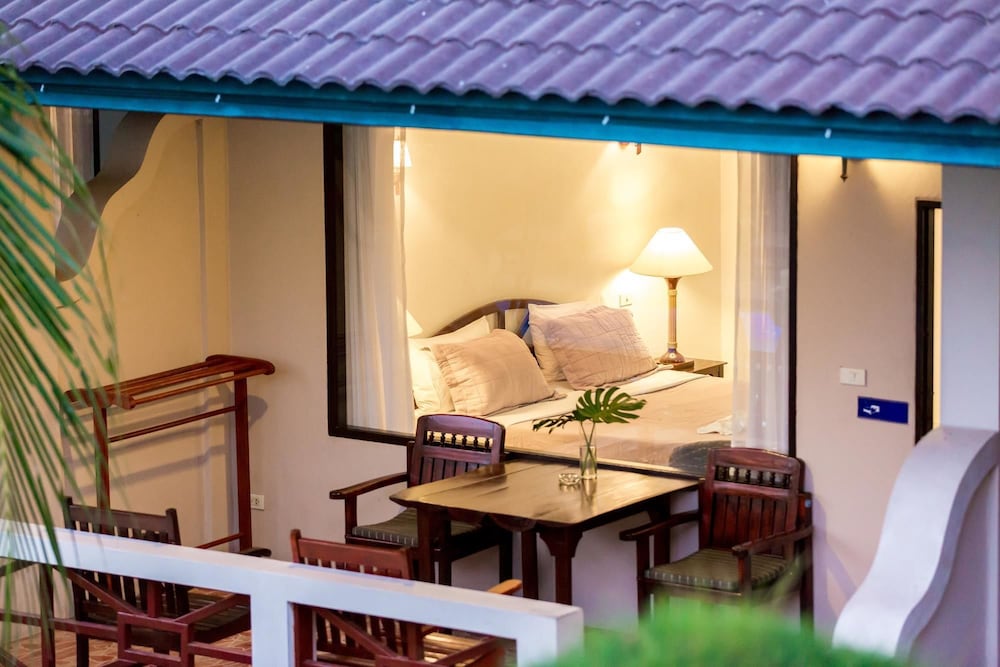 Aumpai Luxury 3/72