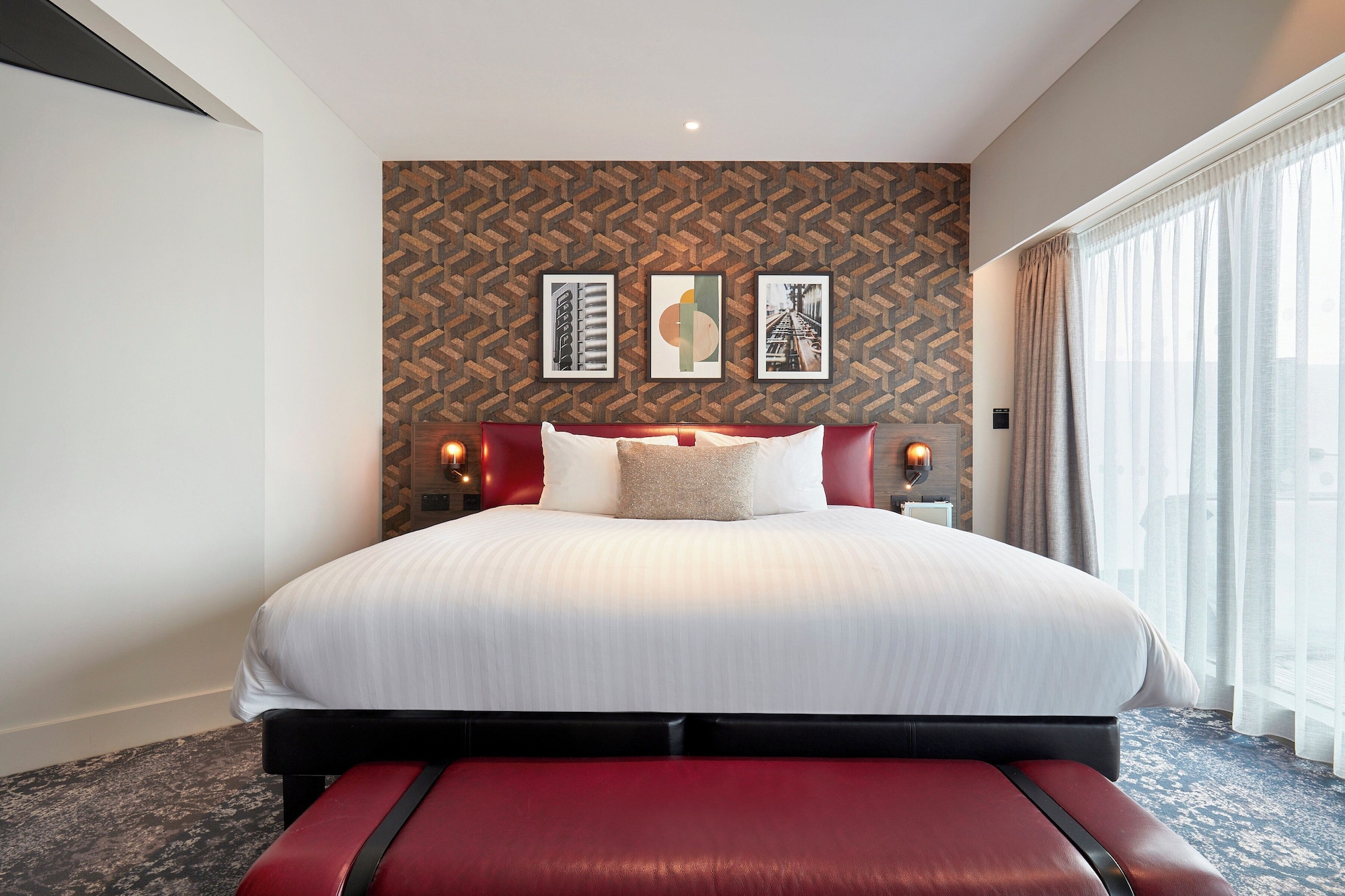 Roof Top, Suite, King Bed, Outdoor Living Area, Hot Tub, Terrace