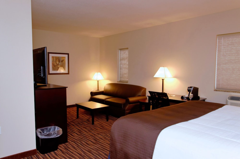 Cobblestone Inn & Suites - Fort Madison 7/54