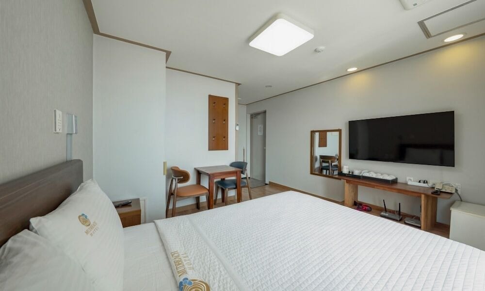 Mud Beach Hotel 36/57