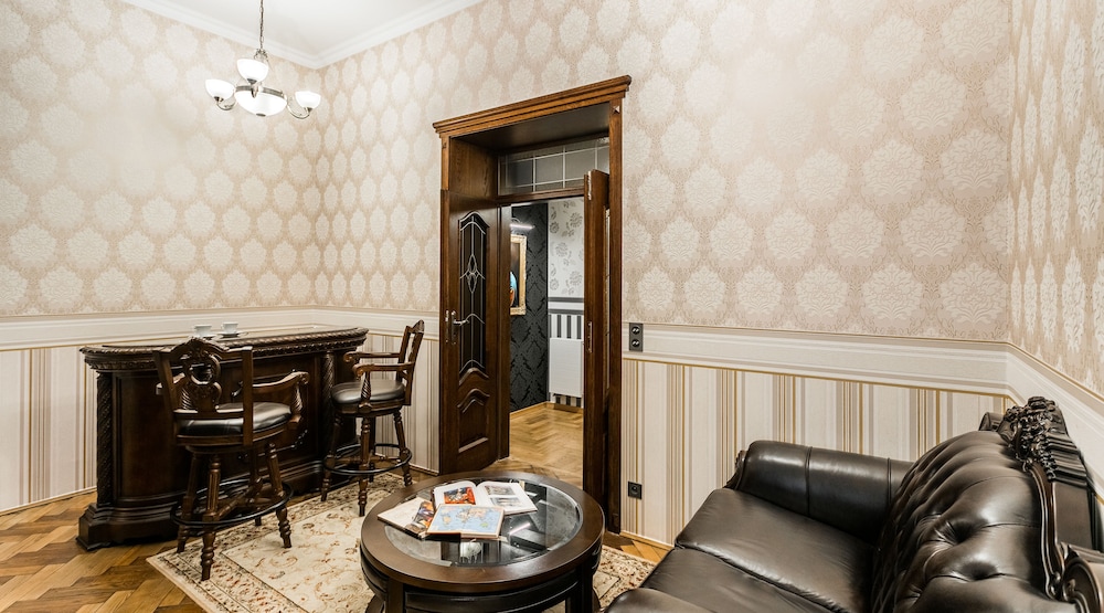 Exclusive Royal Apartments 19/34