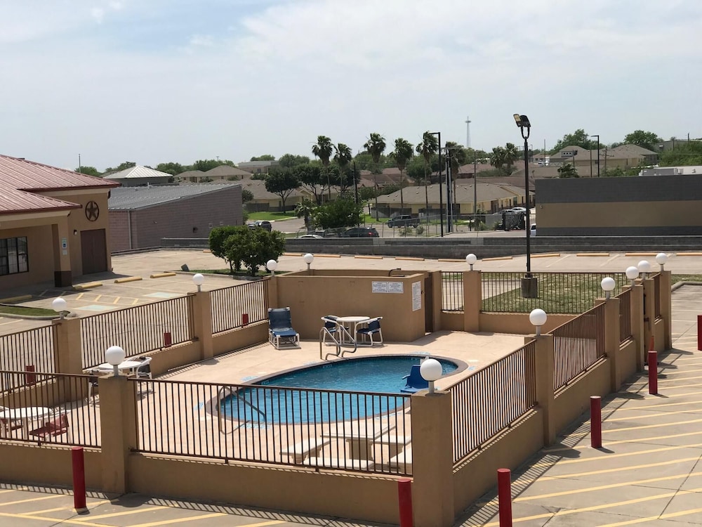 Texas Inn and Suites at La Joya 45/46