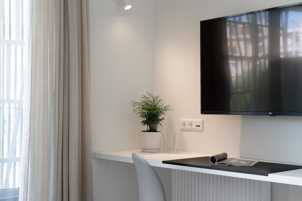 Athens Hill Luxury Apartments 16/64