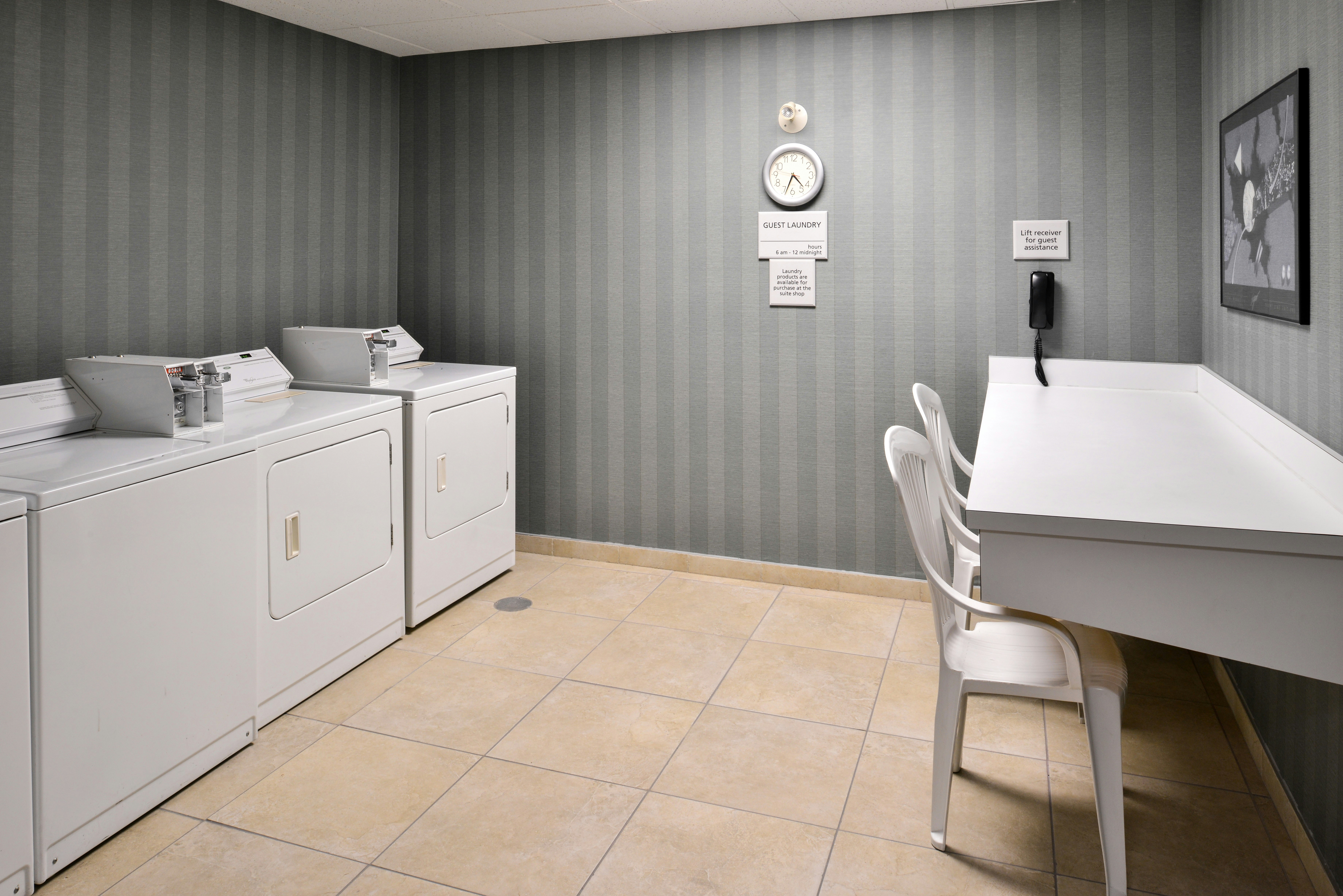Hampton Inn & Suites By Hilton Calgary- University Northwest 8/61