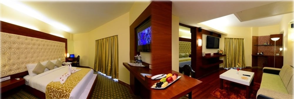 The Chariot Resort Spa 53/55