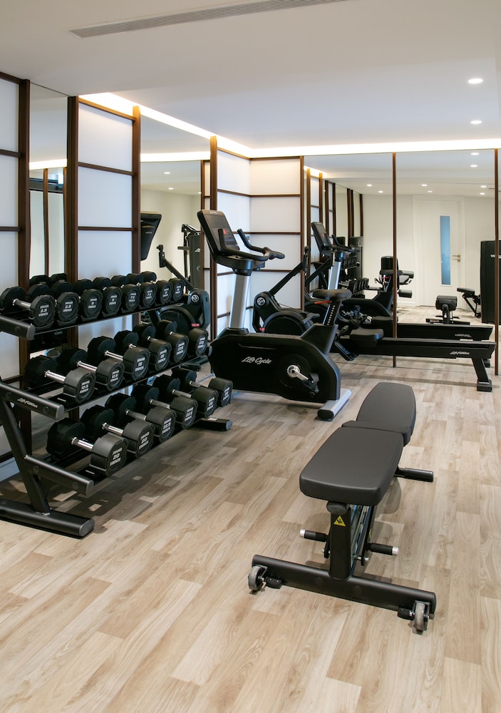 Mercure Larnaca Beach Resort 25/39