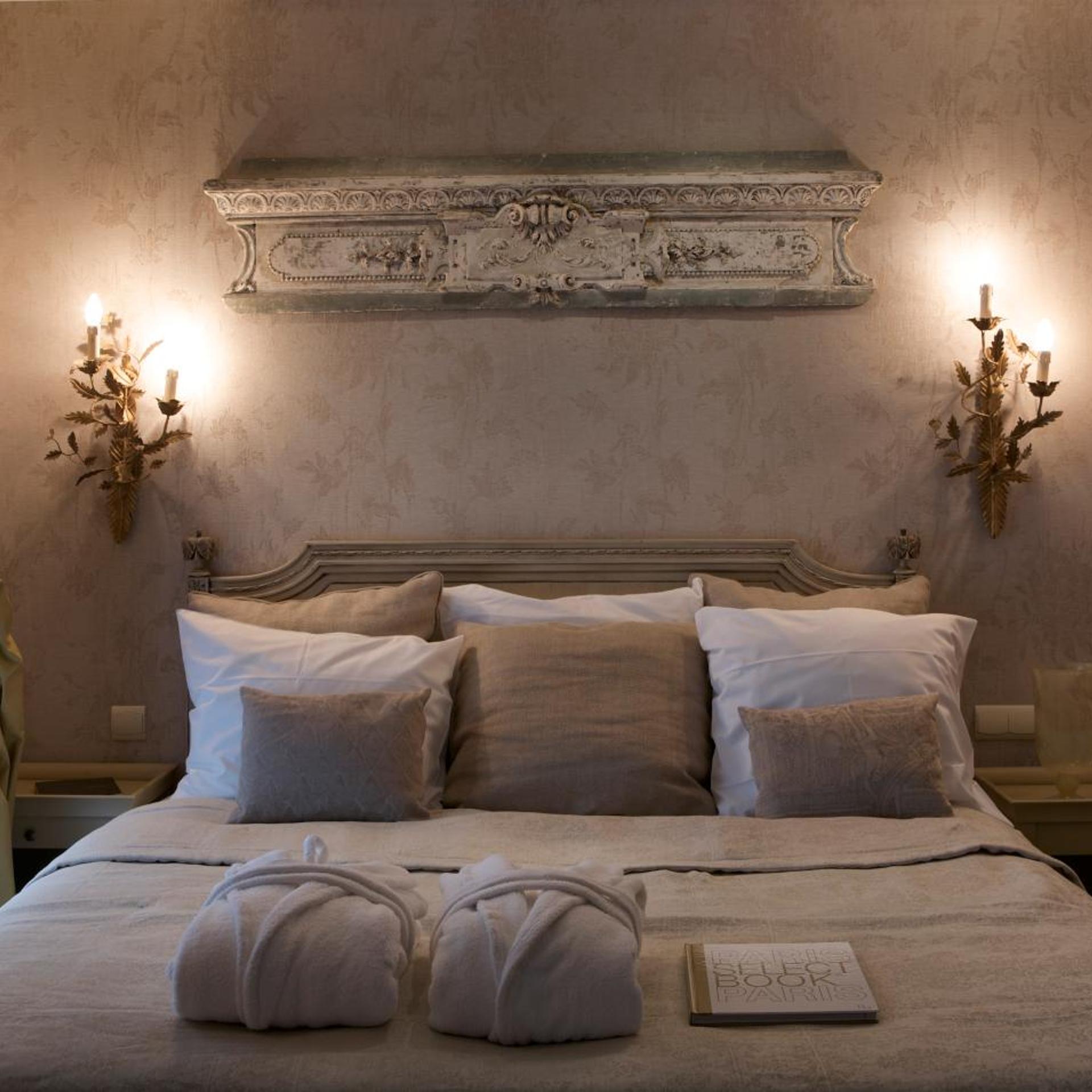 غرفة ديلوكس بسرير كينج، Hotel Chateaubriand 6/10