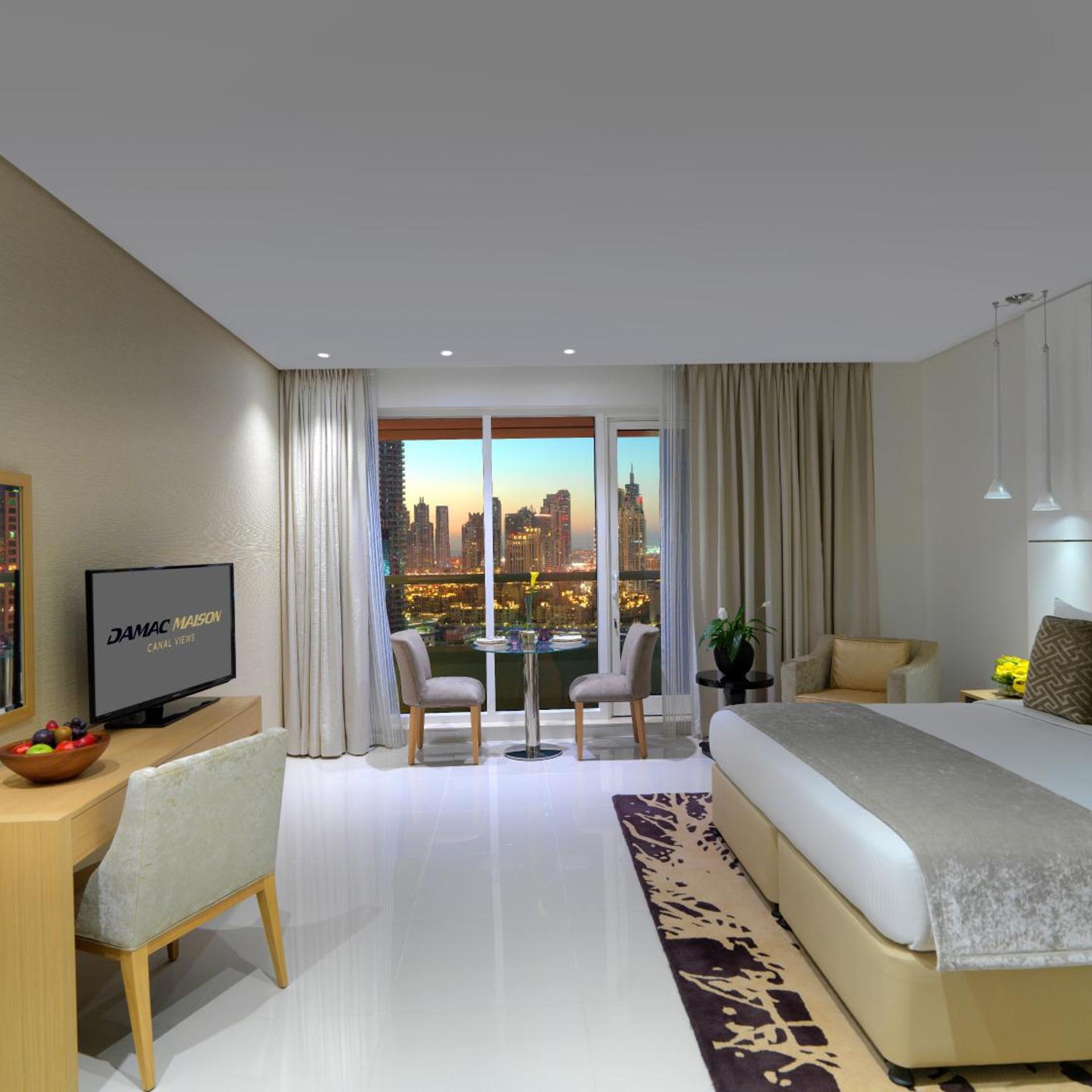 1 Bedroom, Suite, City Skyline View, Kitchenette
