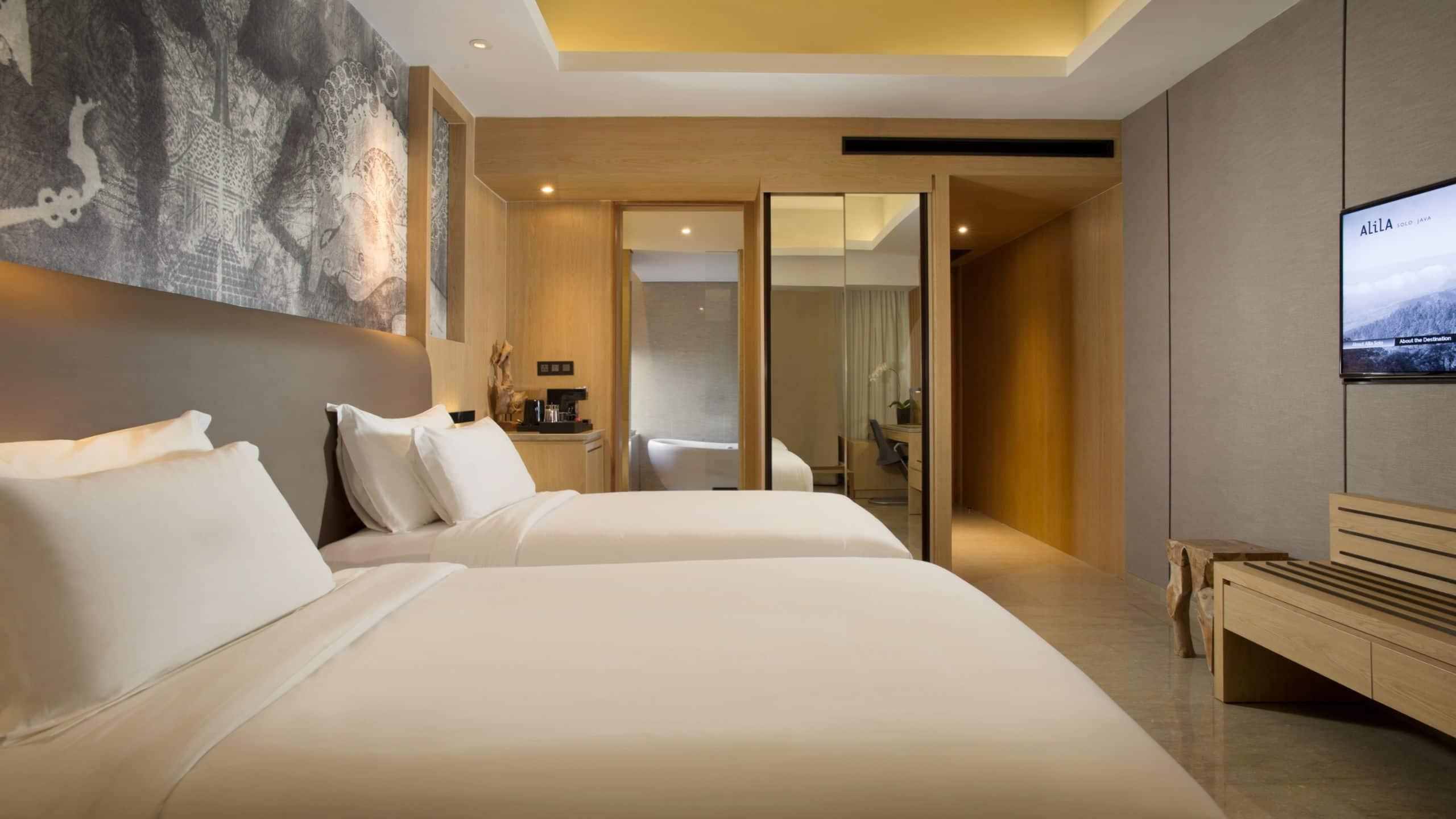Deluxe, Twin Beds
