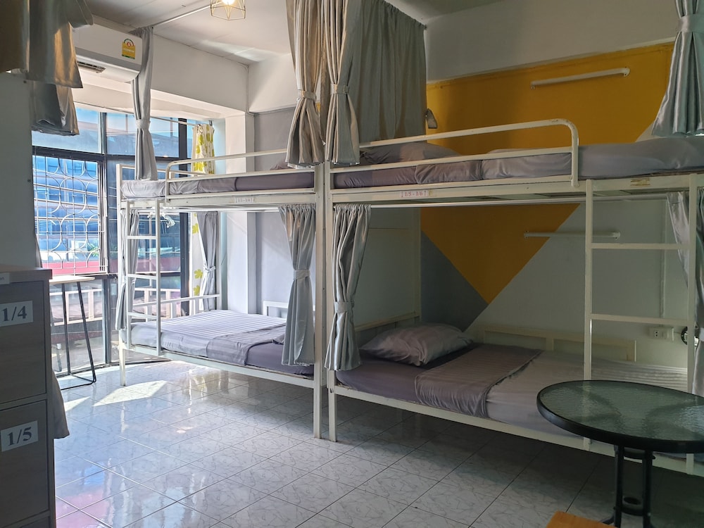 Me U 2 Hostel - Adults Only 40/41