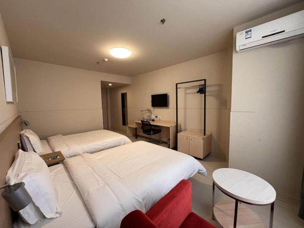 Jinjiang Inn (Ji County Renmin West Street) 21/51