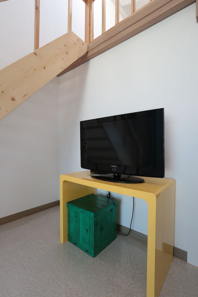 Seaview Pension 7/62