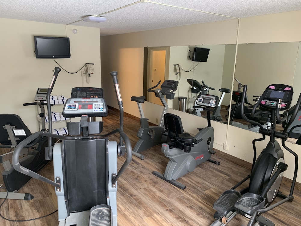 Quality Inn and Suites Brainerd MN 27/39
