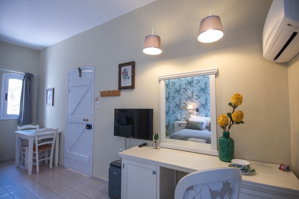 Adrakos Apartments 44/78
