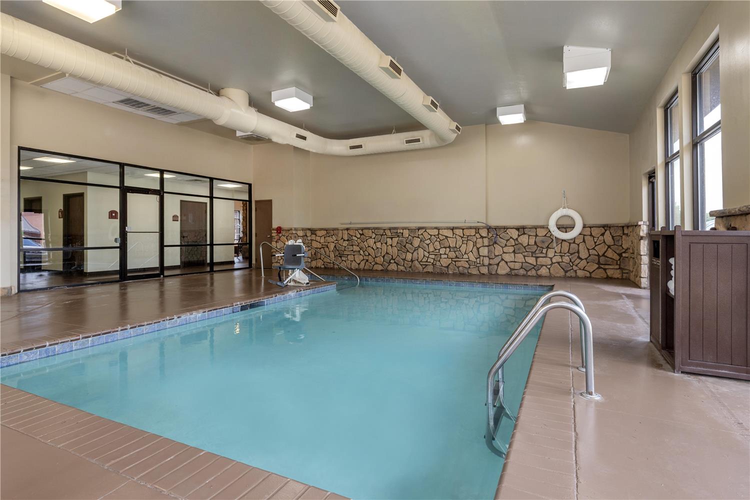 Best Western Plus Cimarron Hotel & Suites 22/41