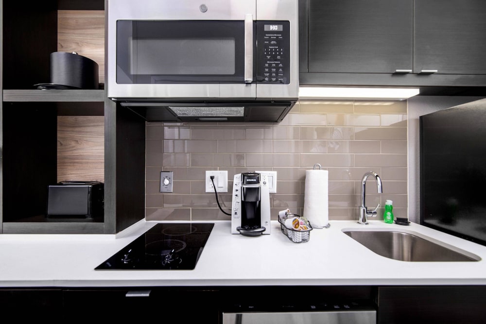 TownePlace Suites by Marriott Houston Hobby Airport 36/42