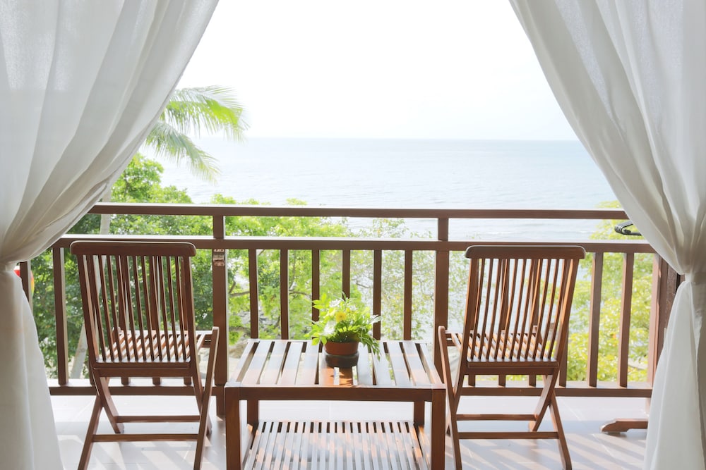 Palm Beach Resort 42/48