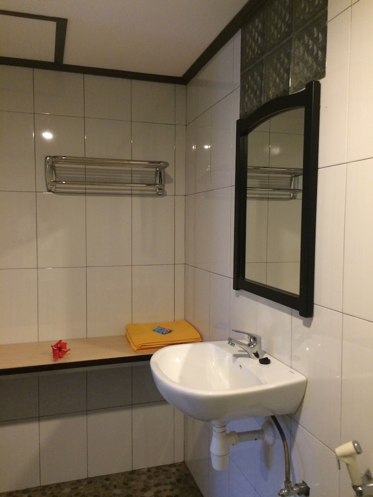 Pacung Indah Hotel & Restaurant by ecommerceloka 50/50