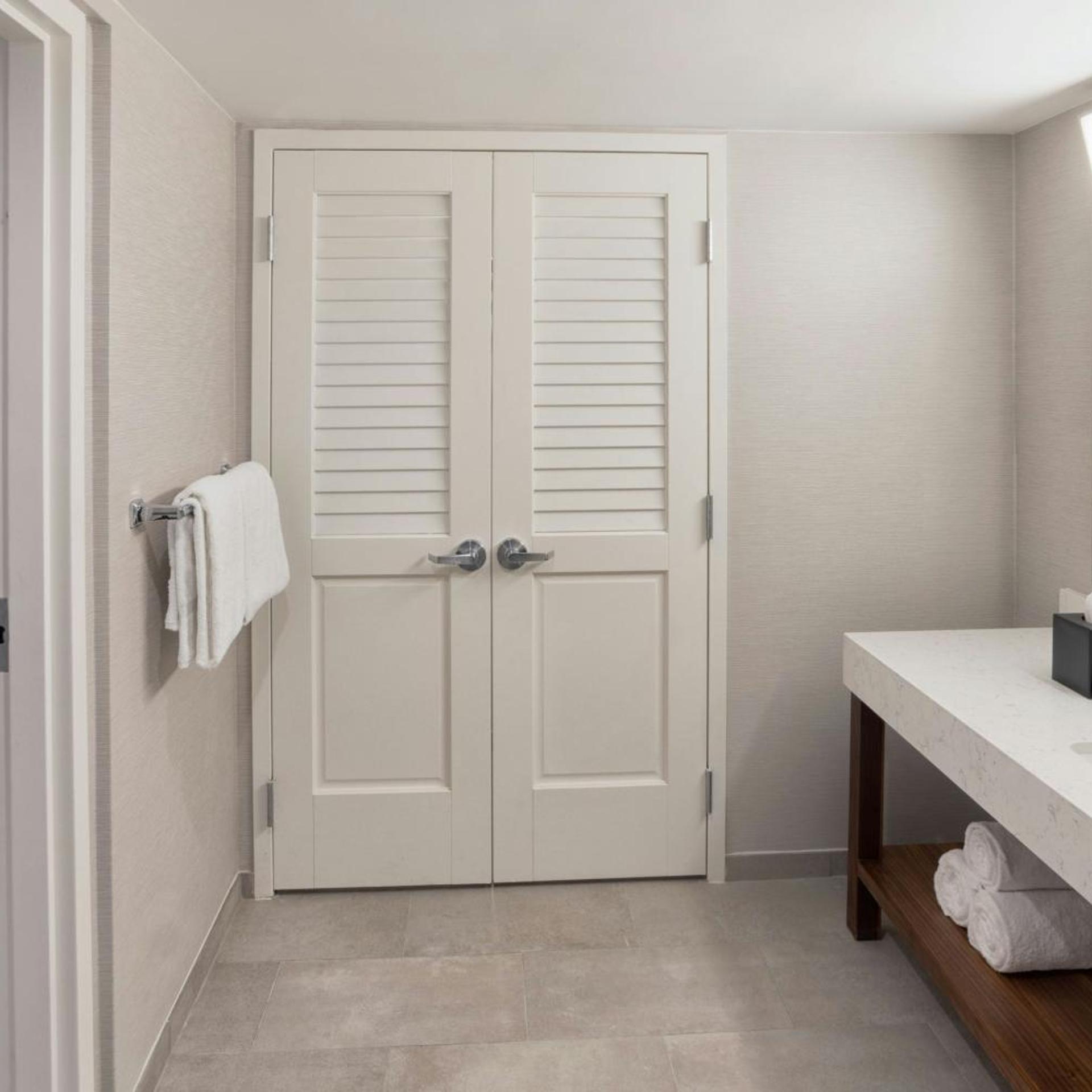 جناح بسرير كينج بغرفة نوم واحدة، Courtyard Fort Lauderdale East Lauderdale By the Sea 6/6