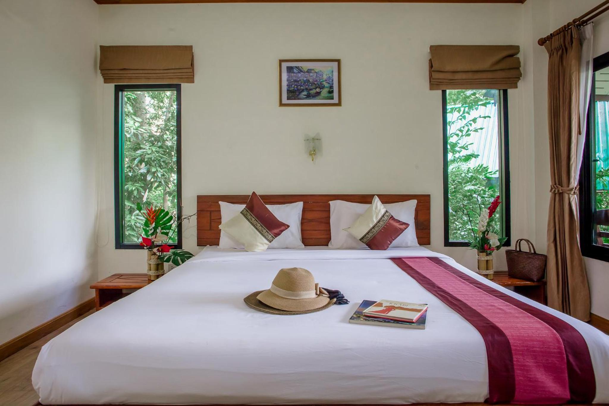 بنغل بإطلالة على المسبح، The Vatika Resort and Spa 5/10