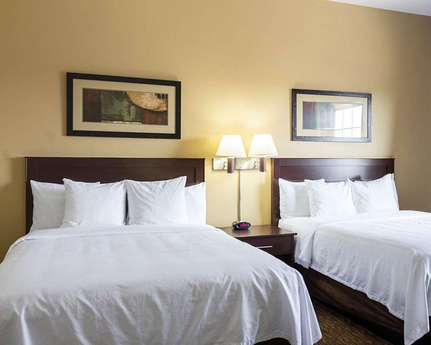 Efficiency, Suite, 2 Queen Beds