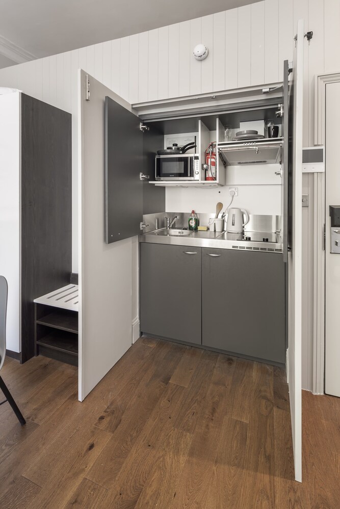 Notting Hill House 3/61