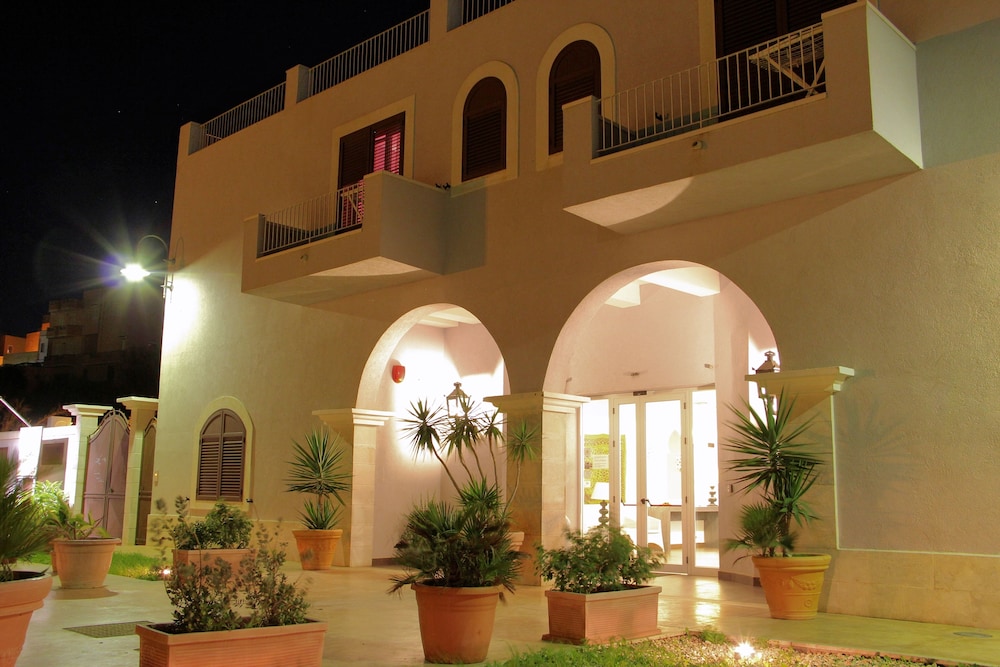 Hotel O Scia 2/50