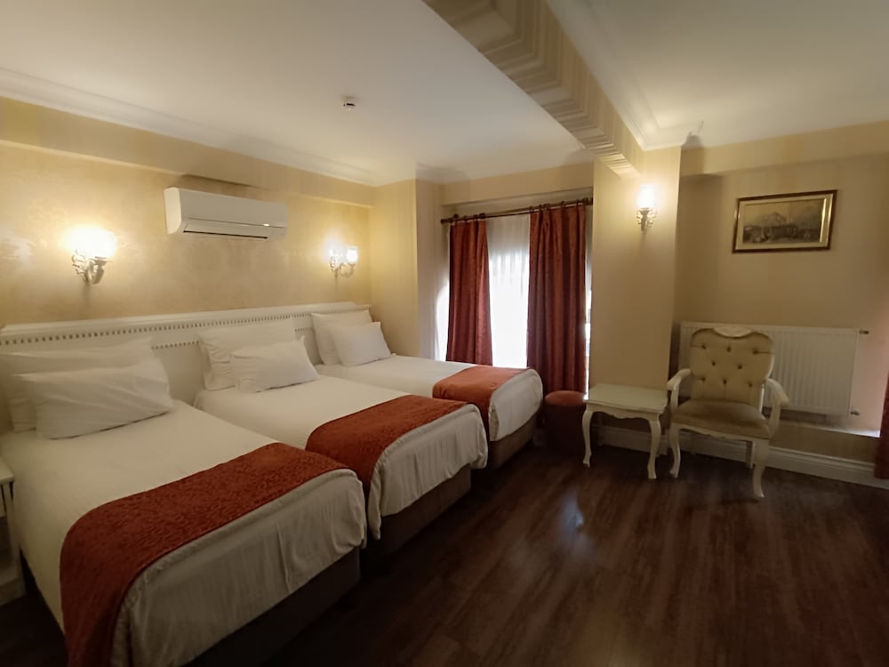 1 Bedroom, Family, 1 Double and 3 Single Beds
